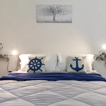 Sardinia Re - La Casa Di Alice ゲストハウス