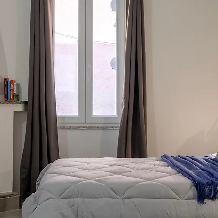 Sardinia Re - La Casa Di Alice בית הארחה 3*